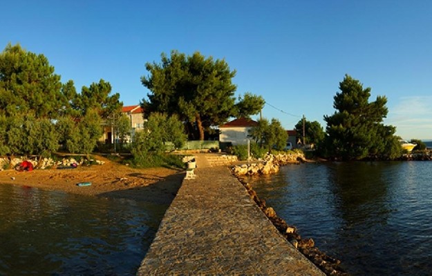Neviđane - otok Pašman