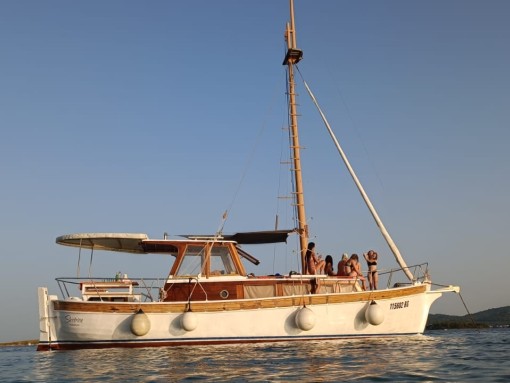 DOLPHIN & VRGADA ESCAPE - BOAT “SESTRICE”