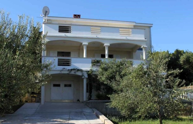 TKN 002