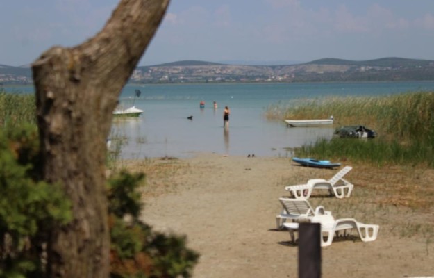 Vrana lake, Pakostane