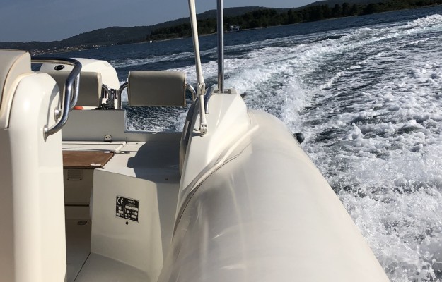 Blackfin Elegance 25